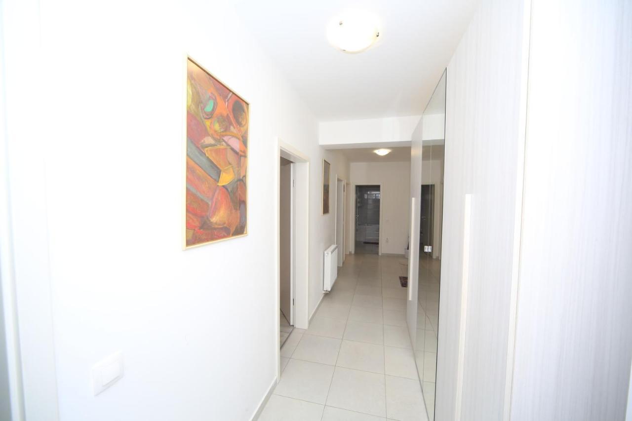 Happy Family Apartment บราชอฟ ภายนอก รูปภาพ