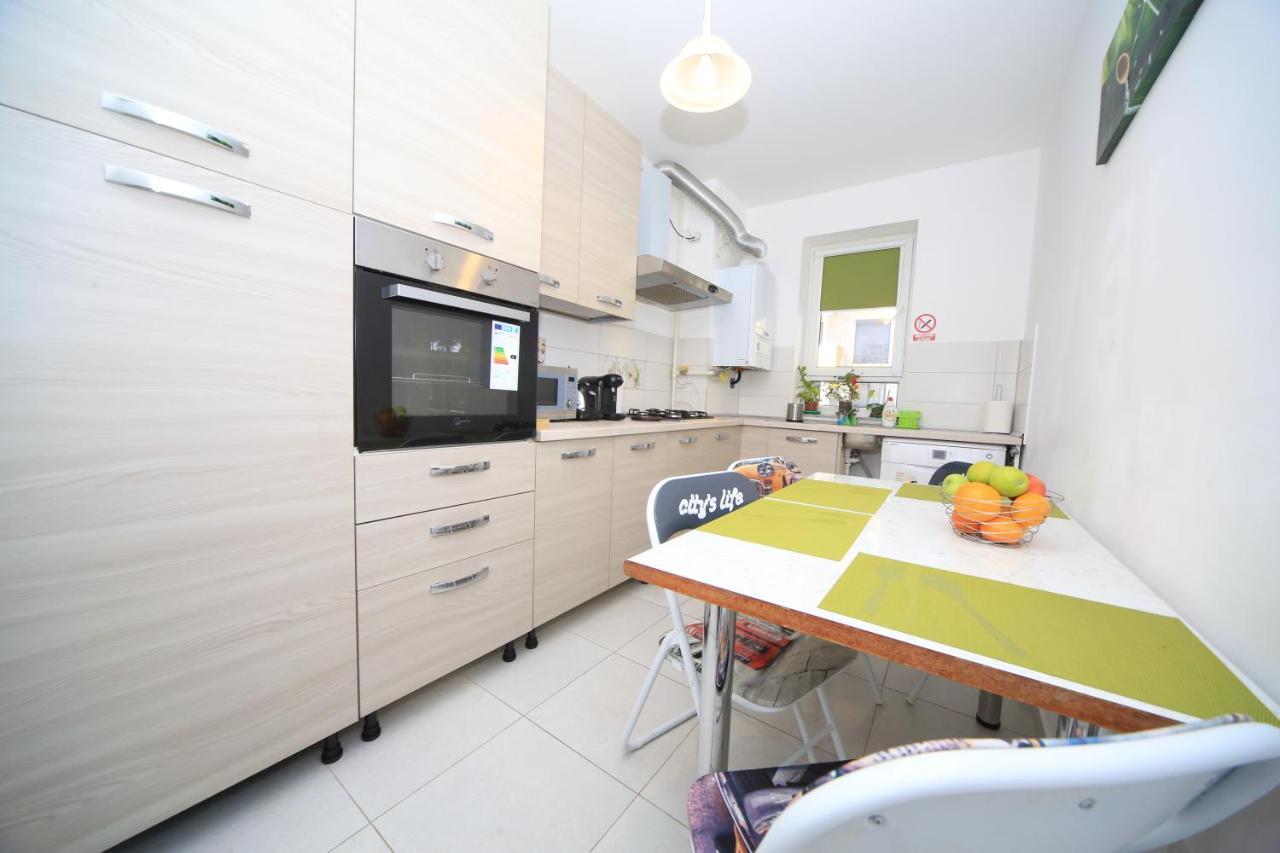 Happy Family Apartment บราชอฟ ภายนอก รูปภาพ
