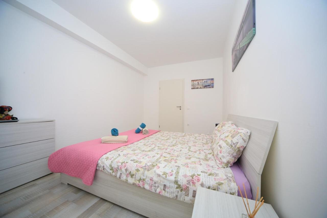Happy Family Apartment บราชอฟ ภายนอก รูปภาพ