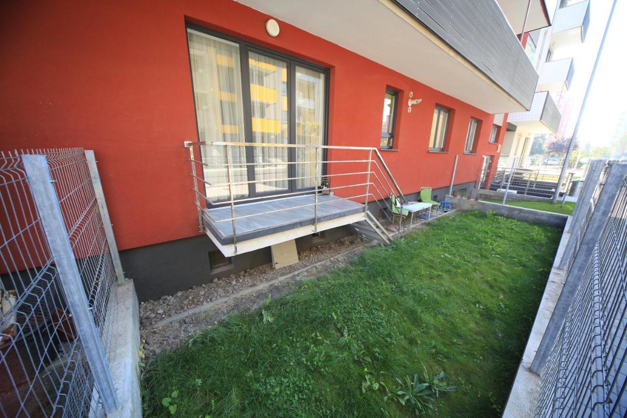 Happy Family Apartment บราชอฟ ภายนอก รูปภาพ